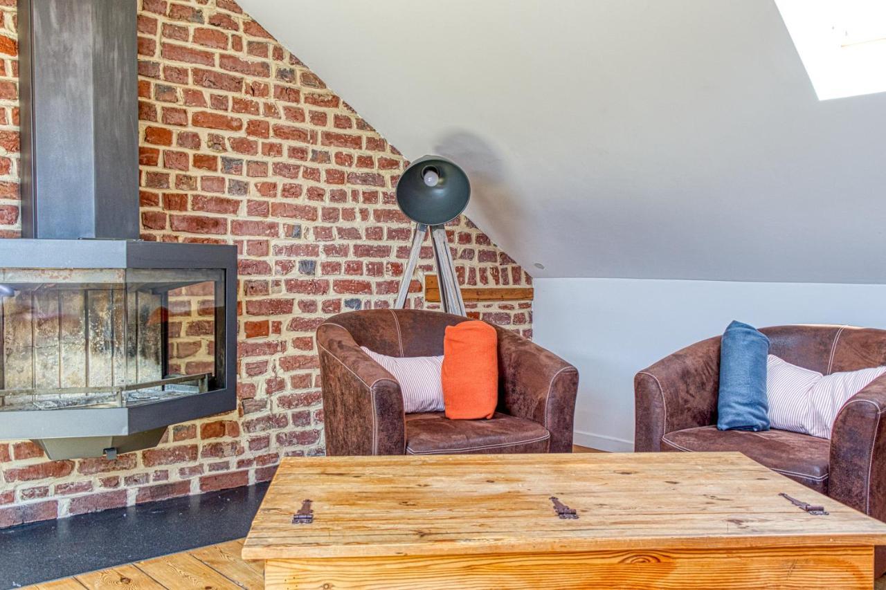 Le Verlaine - Appt Charmant Cosy Idealement Situe Calais Bagian luar foto