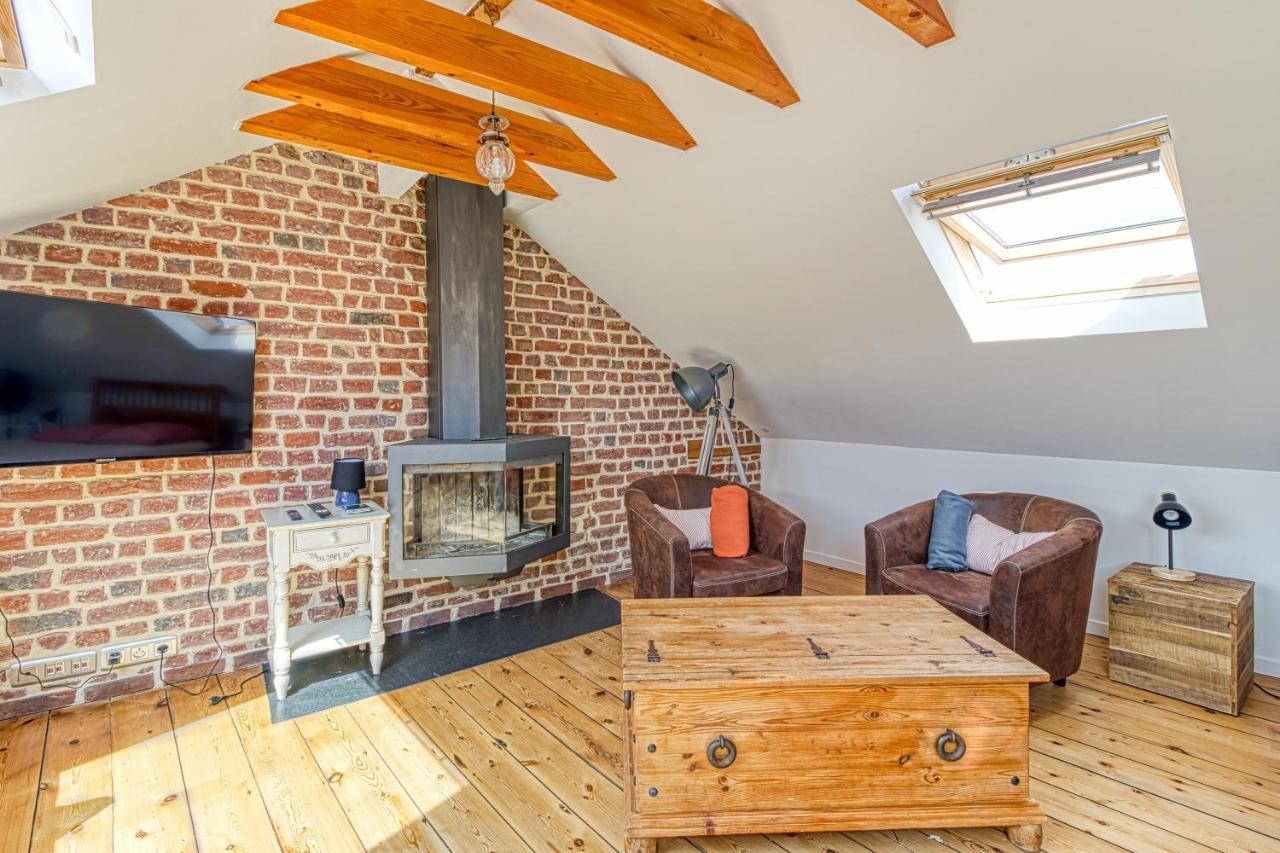 Le Verlaine - Appt Charmant Cosy Idealement Situe Calais Bagian luar foto