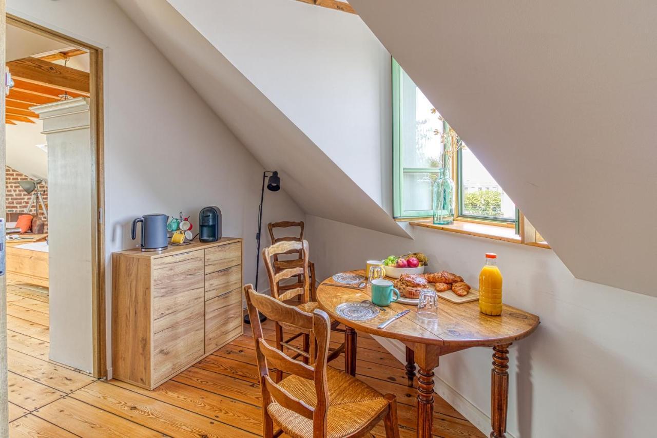 Le Verlaine - Appt Charmant Cosy Idealement Situe Calais Bagian luar foto